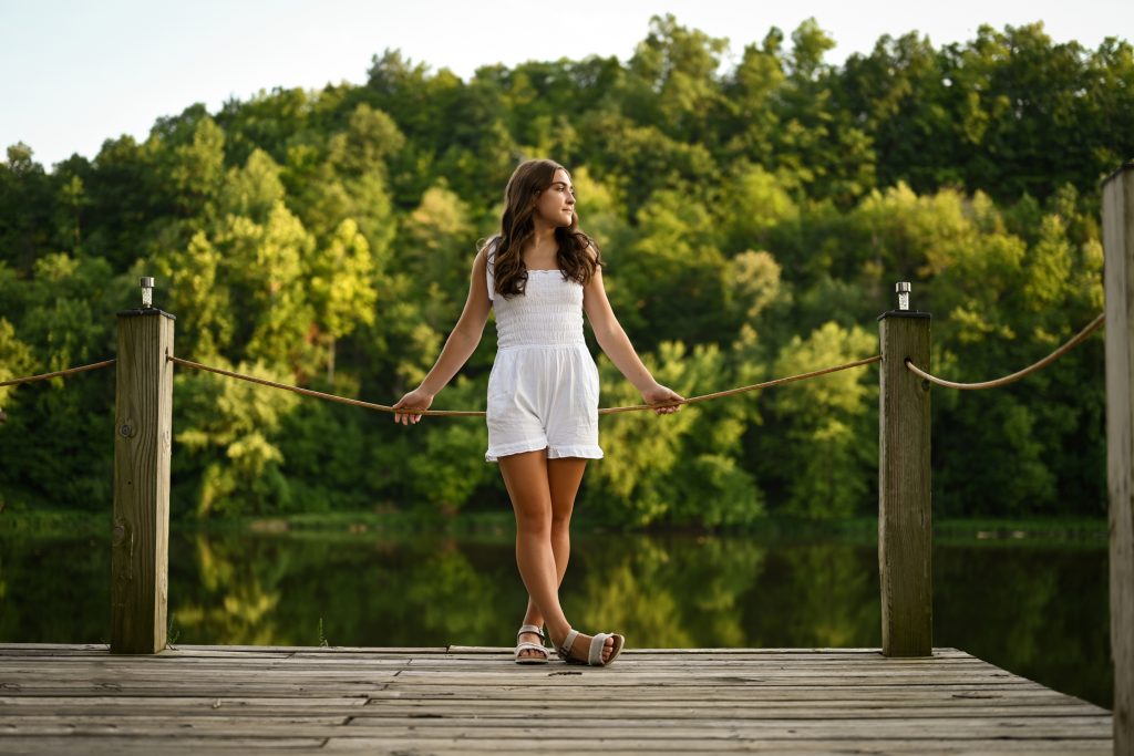 OUTDOOR SENIOR PICTURE IDEAS FOR A MEANINGFUL AND BEAUTIFUL SENIOR SESSION